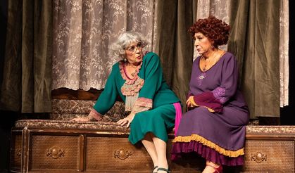 “Ahududu” 10. sezonuyla Ankara’da sahnede