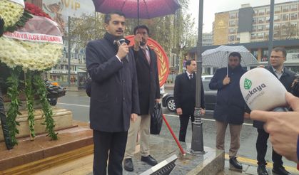 Kızılay’da 23 Nisan kutlaması: Zafer Anıtı önünde milli egemenlik vurgusu