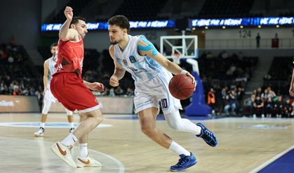 Türk Telekom Anadolu Efes'e konuk olacak