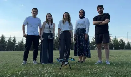Üniversite öğrencilerinden, yüz tanıma özellikli devriye dronu