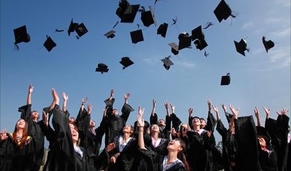 Lisans mezunlarının yüzde 43,3’ü alanı dışında çalışıyor