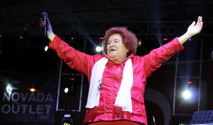 Yenimahalle'de 30 Ağustos coşkusu Selda Bağcan konseriyle taçlanacak