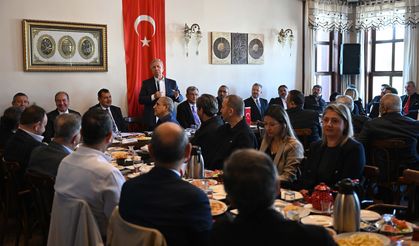 Mansur Yavaş, Ulus esnafıyla buluştu