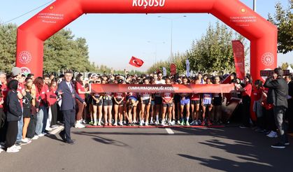 Ankara’da ‘Cumhurbaşkanlığı Yarı Maratonu’ coşkusu