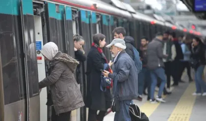 Kent içi raylı sistemlerle 24 yılda 3,25 milyar yolcuya hizmet verildi
