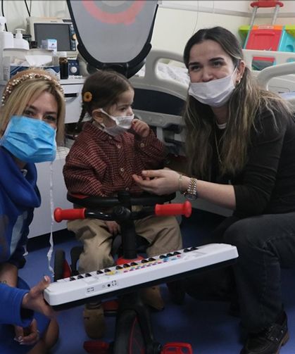 Oğlu nakille hayata tutunan anne, kurduğu dernekle organ bekleyenlere umut oluyor