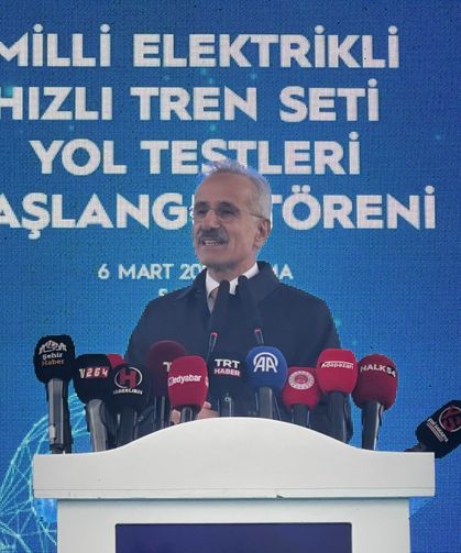 Bakan Uraloğlu: Demiryolu ağımızı 2053 yılına kadar, 28 bin 590 kilometreye yükseltmeyi planladık