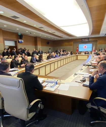 Doğum izni ve sosyal medya teklifinin komisyon görüşmeleri bayram sonrasına kaldı