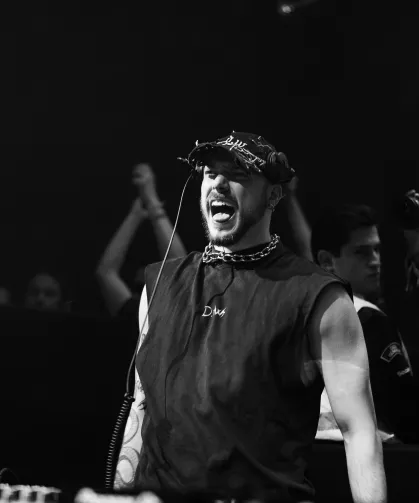 Don Woezik başkentte sahne alacak