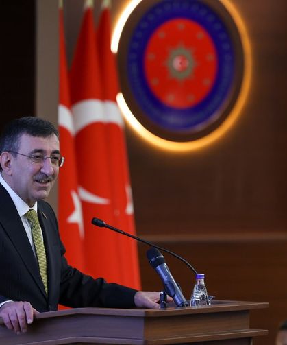 Cevdet Yılmaz, Milli Güvenlik Konferansları kapsamında sunum yaptı