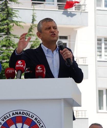 Özgür Özel: Gerekirse bu başı vereceğim ama baş eğmeyeceğim
