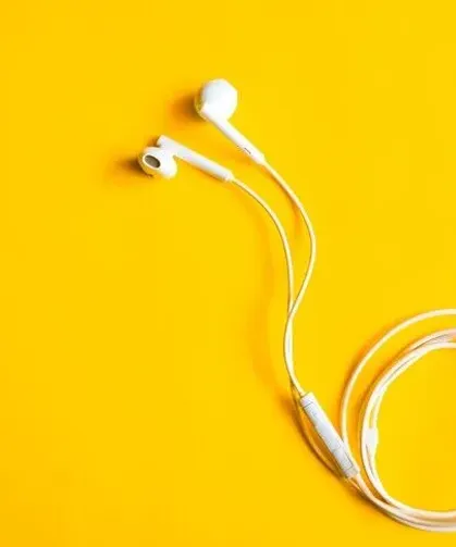Uzmanlardan yüksek sesle müzik dinleyenlere "akustik travma" uyarısı