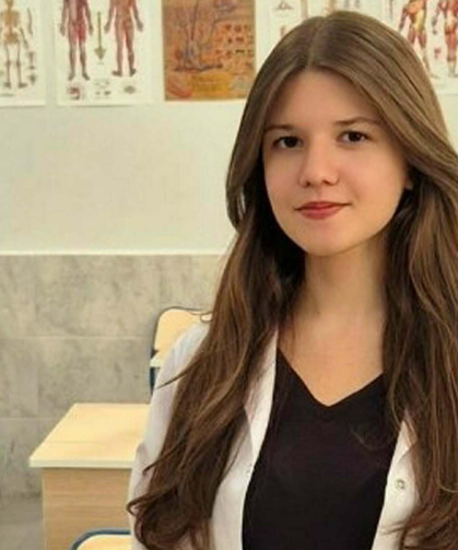 Lise öğrencisi Ece Defne'nin bilimsel araştırması tıp dergisinde yayımlandı