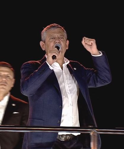 Özgür Özel, Zeytinburnu'nda konuştu