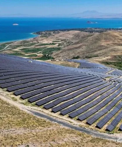Dünyada yeni elektrik ihtiyacının karşılanmasında temiz enerjinin rolü artıyor