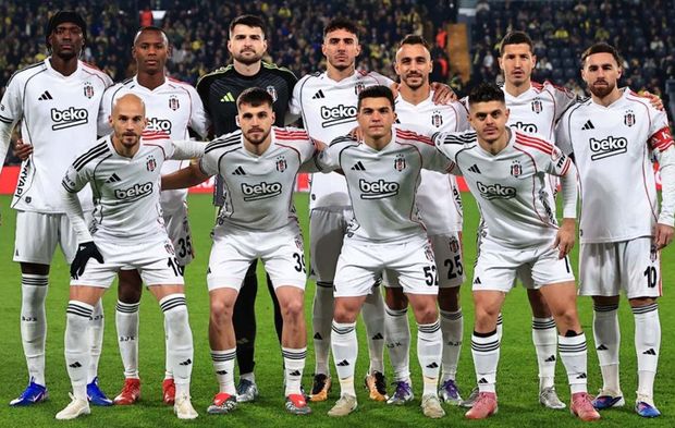 Sergen Yalçın milli futbolcuyla resmen görüştü! Beşiktaş'tan Fenerbahçe'ye transfer çalımı: "Bize gel evlat"