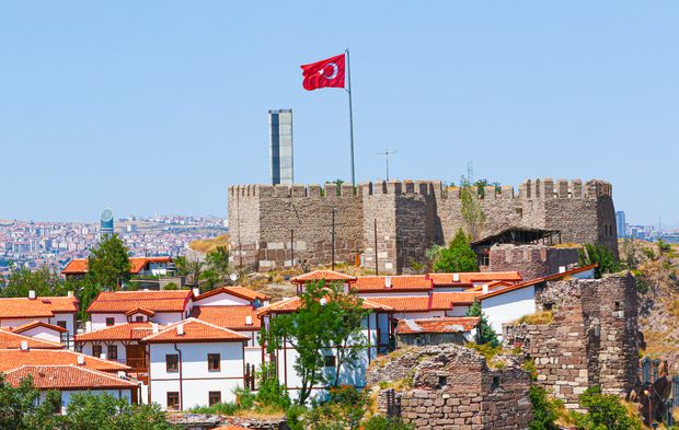 Renklerin ve Tarihin Buluştuğu Adres: Ankara Kalesi