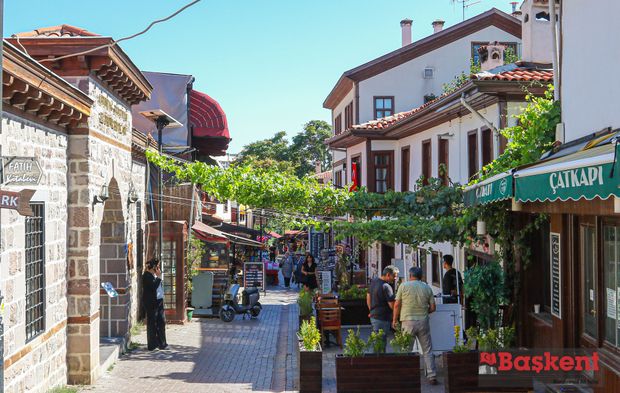 Hamamönü’nde tarih ile renkler kadrajda buluşuyor