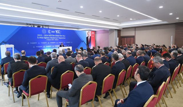 Bakan Tekin, il milli eğitim müdürleriyle görüştü