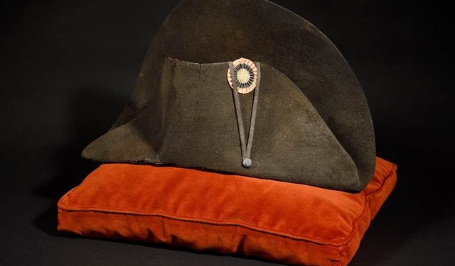 Napolyon’un şapkası Paris’te açık artırmayla satılacak 