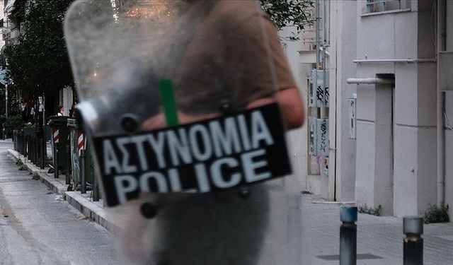 Yunanistan'da polis kurşunuyla öldürülen genç için düzenlenen eylemde arbede çıktı