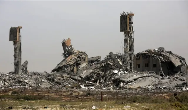 İsrail, BM Güvenlik Konseyinin ateşkes kararına rağmen Gazze'de saldırılarına devam ediyor