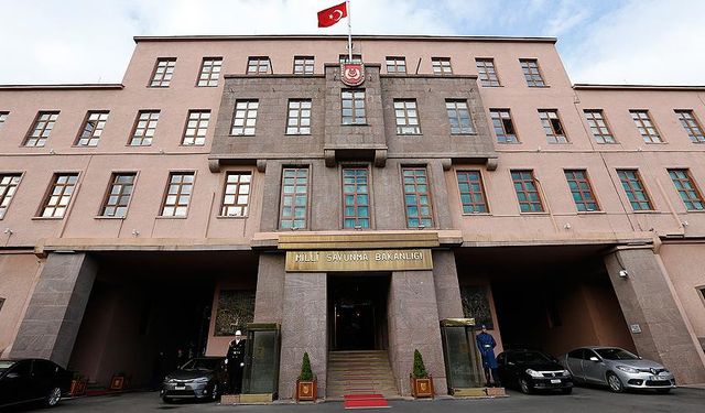MSB: İskenderun'da yüksek ateş şikayetiyle tedaviye alınan 2 asker şehit oldu