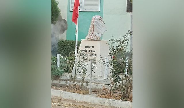 İzmir'de Atatürk büstüne saldırı düzenleyen şüpheli tutuklandı