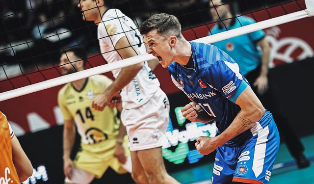 Halkbank yıldızını elinde tuttu