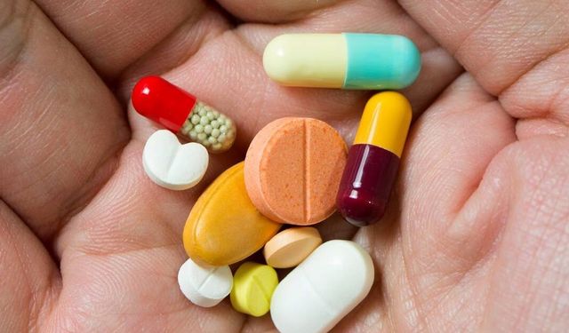‘Bilinçsiz vitamin kullanımı sağlığı riske atıyor’