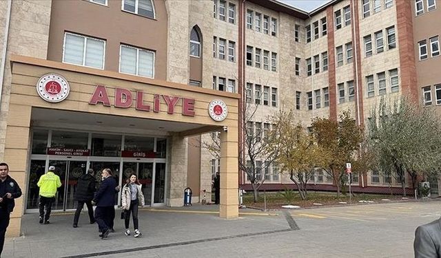 Ebrar Sitesi B Blok'a ilişkin 9 kamu görevlisine dava açıldı