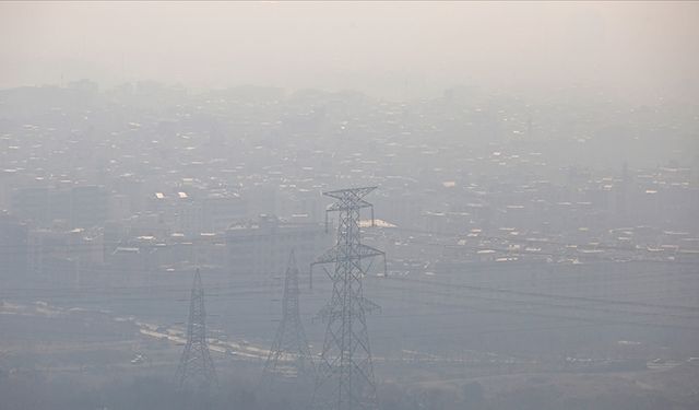 Hava kirliliğinin dünya genelinde yılda 7 milyon insanın ölümüne neden olduğu belirtildi