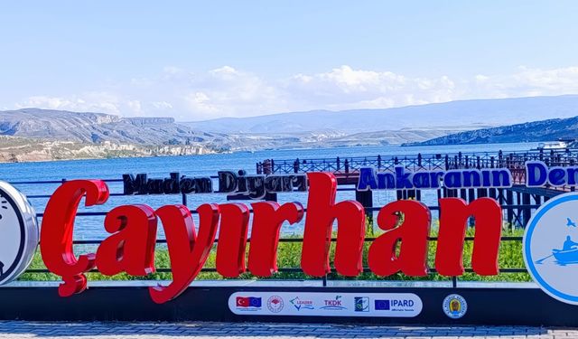 Nallıhan'daki Çayırhan Gölü ziyaretçileri ağırlıyor