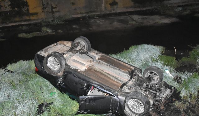 Kırıkkale'de dereye düşen otomobilin sürücüsü yaralandı