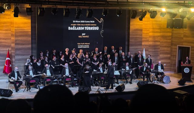 Türk Tarih Müzesi’nde "Dağların Türküsü" konseri vatandaşları mest etti