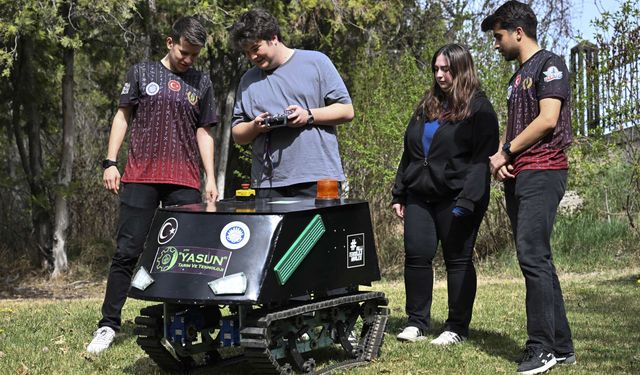 Üniversite öğrencilerinin geliştirdiği otonom tarım robotu "Bögü" seri üretim için gün sayıyor