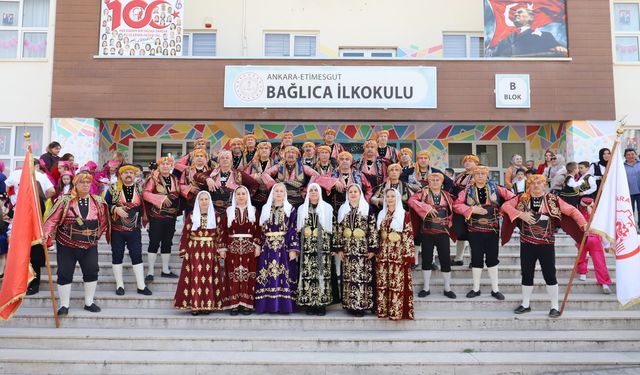 Seymen ve  Bacıeren gösterisi 23 Nisan coşkusunu renklendirdi