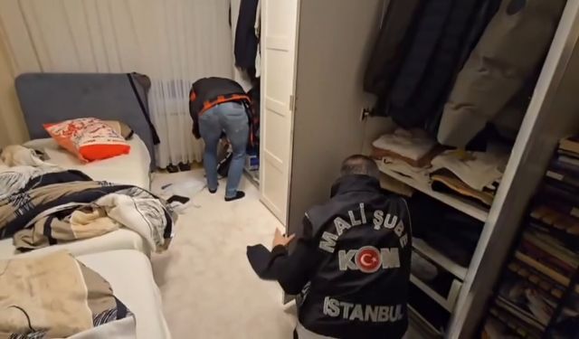 Kapalıçarşı'da dolandırıcılara ait parayı akladığı iddia edilen şüphelilere operasyon: 36 gözaltı