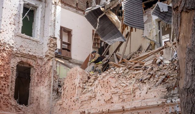 Rusya, Ukrayna'nın Sumy bölgesini vurdu: 31 ölü