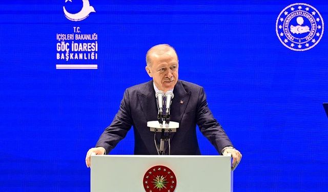 Erdoğan: Kaçak göçle ve göçmen kaçakçılarıyla mücadeleyi ihmal etmiyoruz