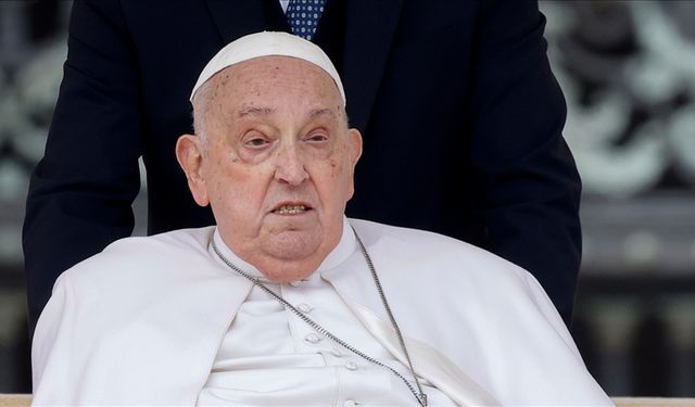 Papa Franciscus hayatını kaybetti