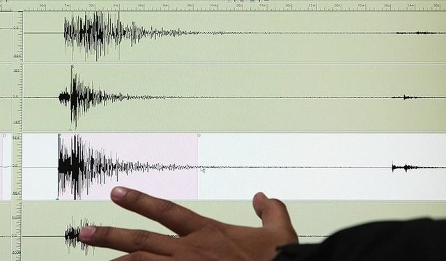 "İstanbul'daki depremin ardından artçı aktivite sayısı 445'e ulaştı"