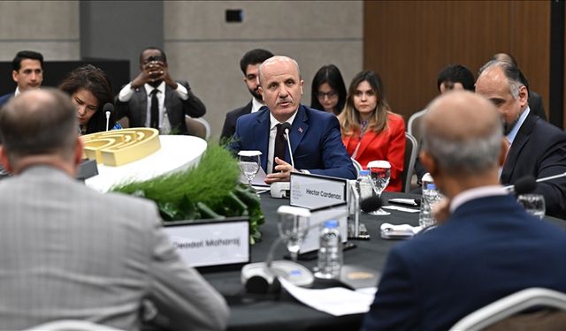Özvar: Yapay zekanın uluslararası sisteme getirebileceği tehditlere dikkat etmek durumundayız