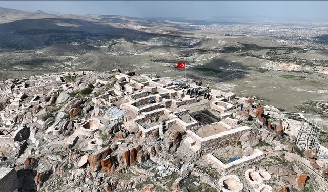 Konya'daki 5 bin yıllık kale turizme kazandırılmaya çalışılıyor