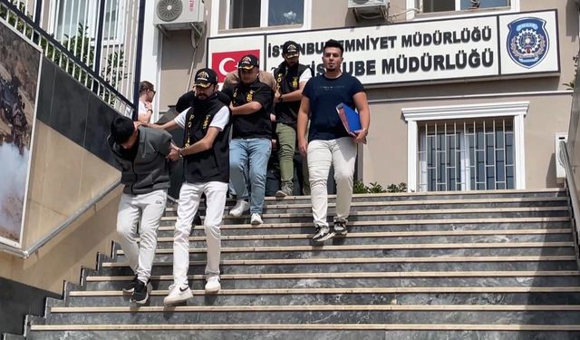 İstanbul'da fuhuş çetesi çökertildi; çete üyeleri korsan taksici olduklarını iddia etti