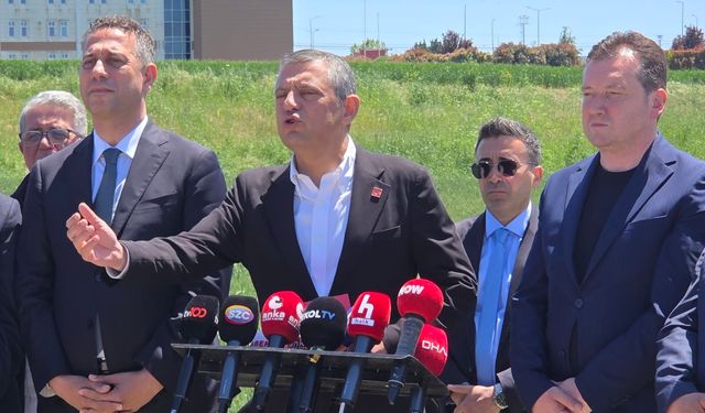 Özgür Özel Silivri'de Ekrem İmamoğlu'nu ziyaret etti