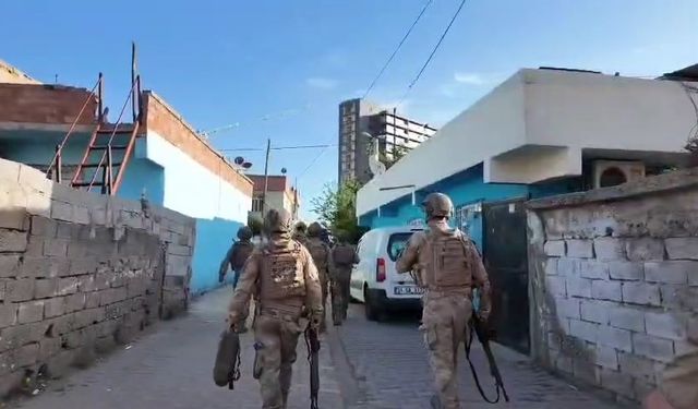 İş yerlerini kurşunlayıp kundaklayan 'Daltonlar' üyesi 3 şüpheli yakalandı