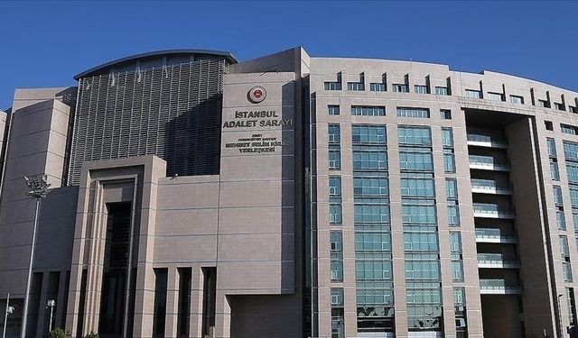 İstanbul'da borsa işlemlerinde usulsüzlük soruşturmasında 12 zanlı tutuklandı