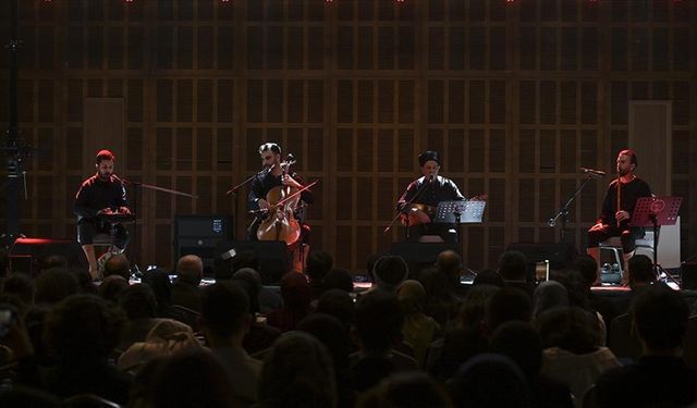 Dombra sanatçısı Arslanbek Sultanbekov, Ankara'da konser verdi