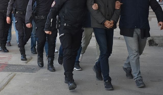 İstanbul'da terör örgütlerine operasyon: 5 şüpheli tutuklandı